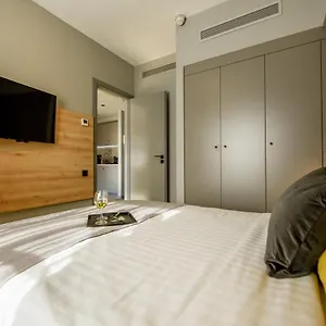 Luxury Near Radisson - Projector & Modern Design Apartament